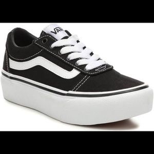 Vans Ward Platform Sneaker NWOT Size 2